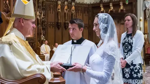 Today’s Catholic/Joe Romie Consecration of Jessica Hayes. Photo by Today’s Catholic/Joe Romie