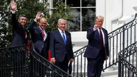 Reuters UAE Foreign Minister Abdullah bin Zayed (left); Bahrain Foreign Minister Abdullatif Al Zayan (2nd left); Israeli Prime Minister Benjamin Netanyahu and US President Donald Trump at the White House (15/09/20)