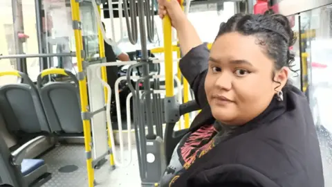 BBC Rayane Souza travelling in Vitória