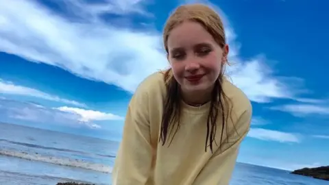 The Iris Project Iris Goldsworth at the beach