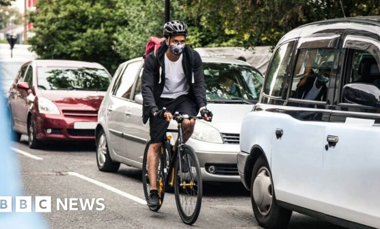 104438795 cyclistcar getty.jpg