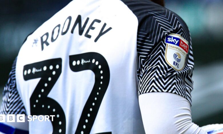 114322699 shutterstock editorial 10708425ad.jpg