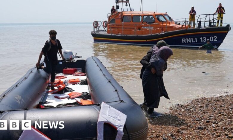 119493204 hi068684145.jpg