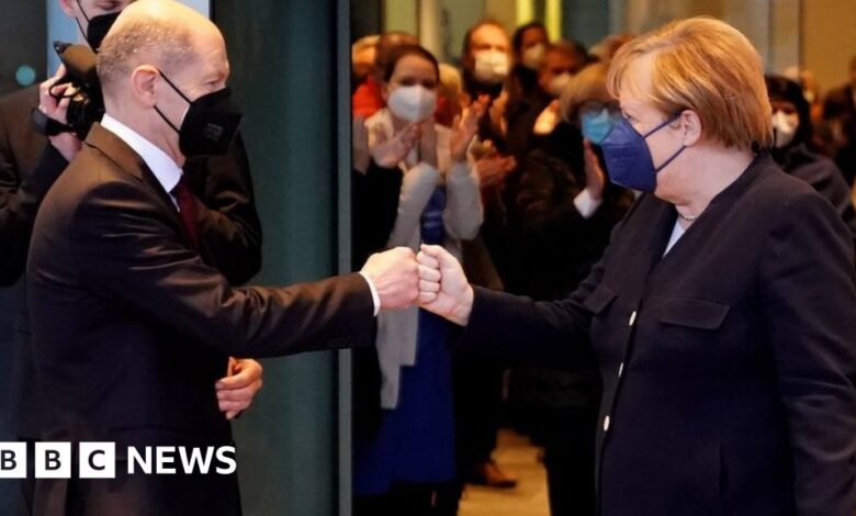 122017843 merkscholz1.jpg