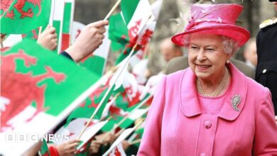 96508403 queen flags getty.jpg