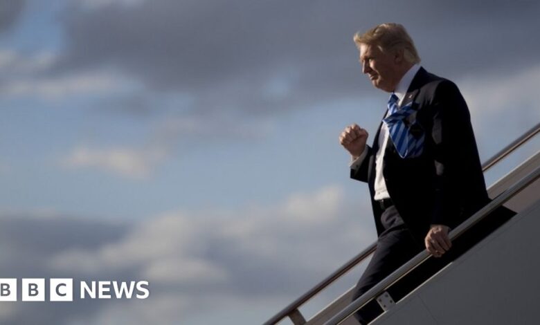 96691519 tv038988998.jpg