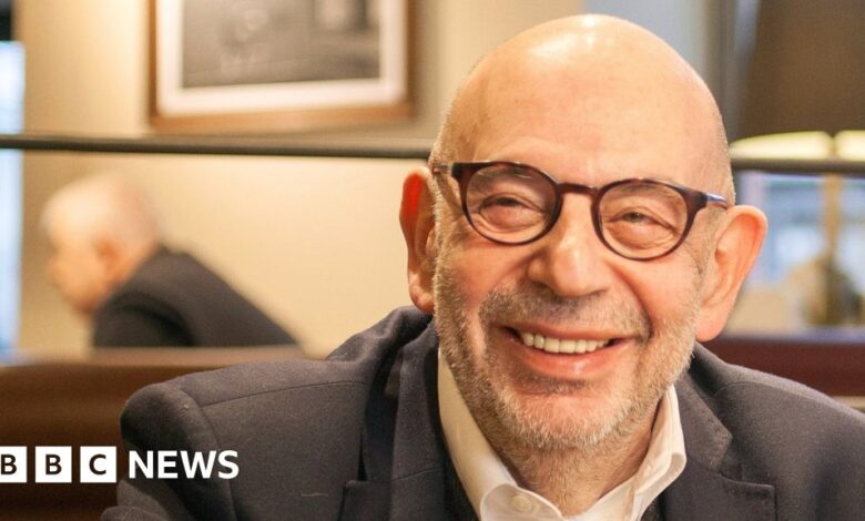 99663956 adamringer2.jpg