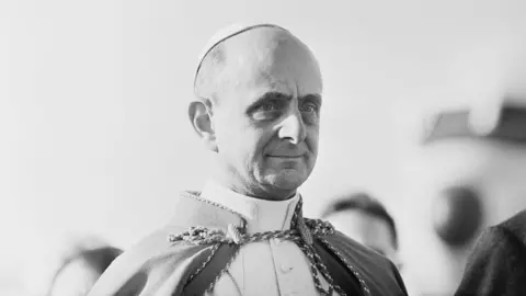 Getty Images Pope Paul VI (1897 - 1978) arrives in Bombay, India, 2nd December 1964