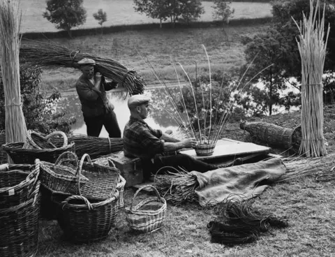 Getty Images Basket weavers near the River Severn (c1900)