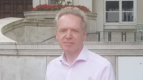 Stephen Robinson Stephen Robinson