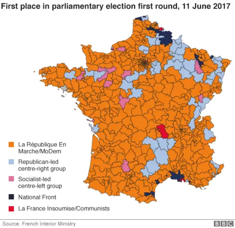 Graphic of French parliamentary results