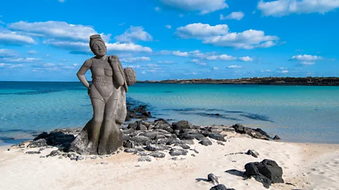 ninglu/Getty Images While it's now a Unesco-recognised culture, historically, haenyeo diving was considered a low-class profession (Credit: ninglu/Getty Images)