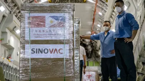 Getty Images The first shipment of the Sinovac vaccine reaches the Philippines