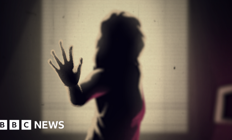 109045443 sexworkers stills 0008.png