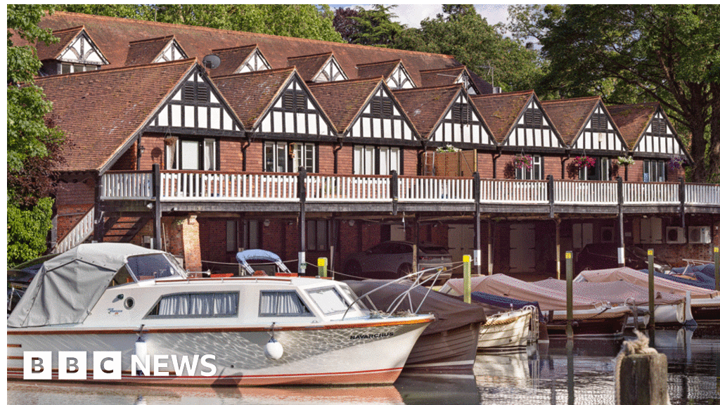 8cb5a190 833e 11f0 aa76 e16ed8c5f2c4.gif